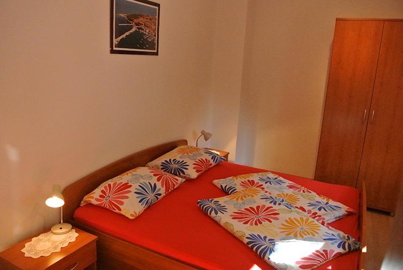Apartmaji Nika 伊佐拉 外观 照片