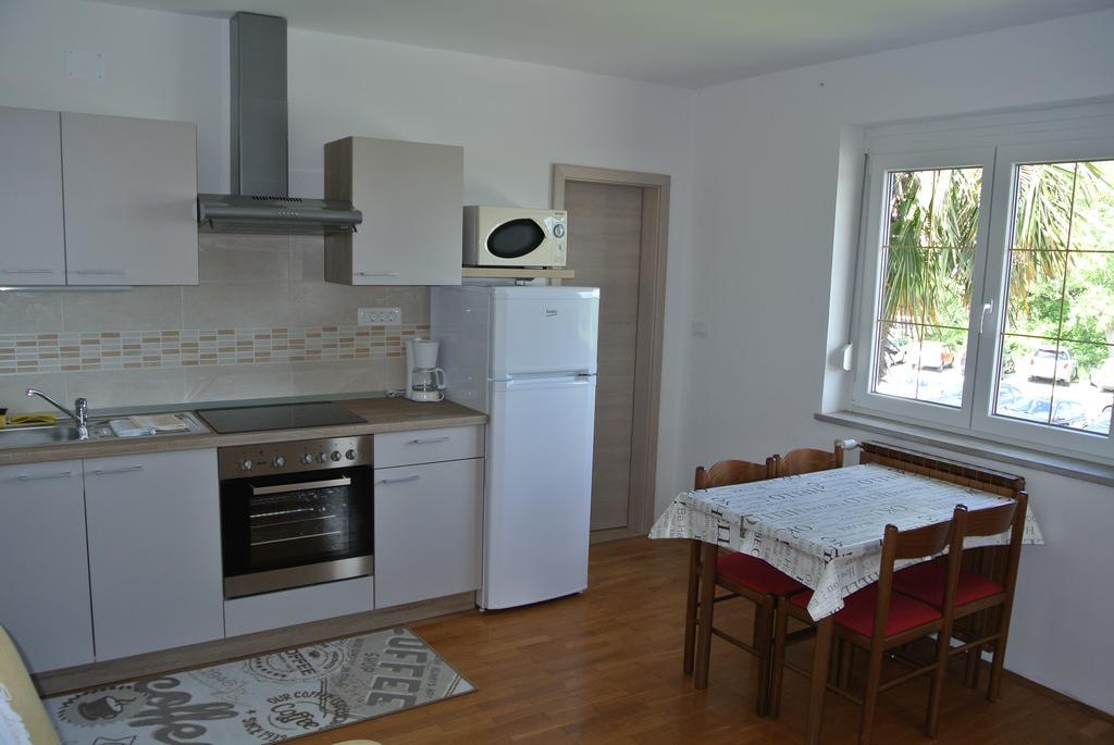 Apartmaji Nika 伊佐拉 外观 照片