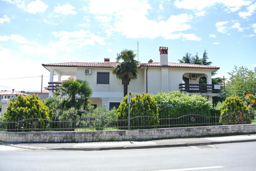 Apartmaji Nika 伊佐拉 外观 照片